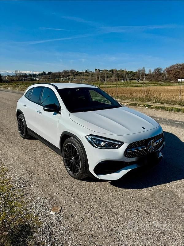 Usata Mercedes GLA180 Premium 136 CV (100 kW) 2022 Bianco SUV
