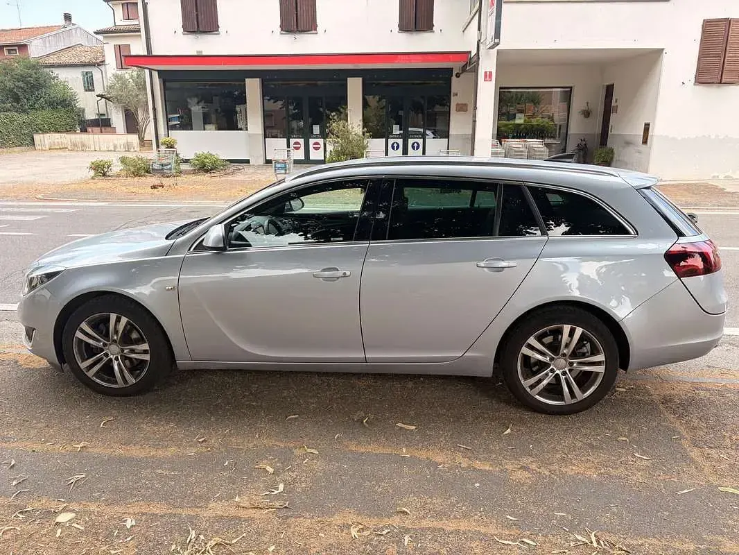 Usata Opel Insignia Business 170 CV (125 kW) 2016 Station wagon