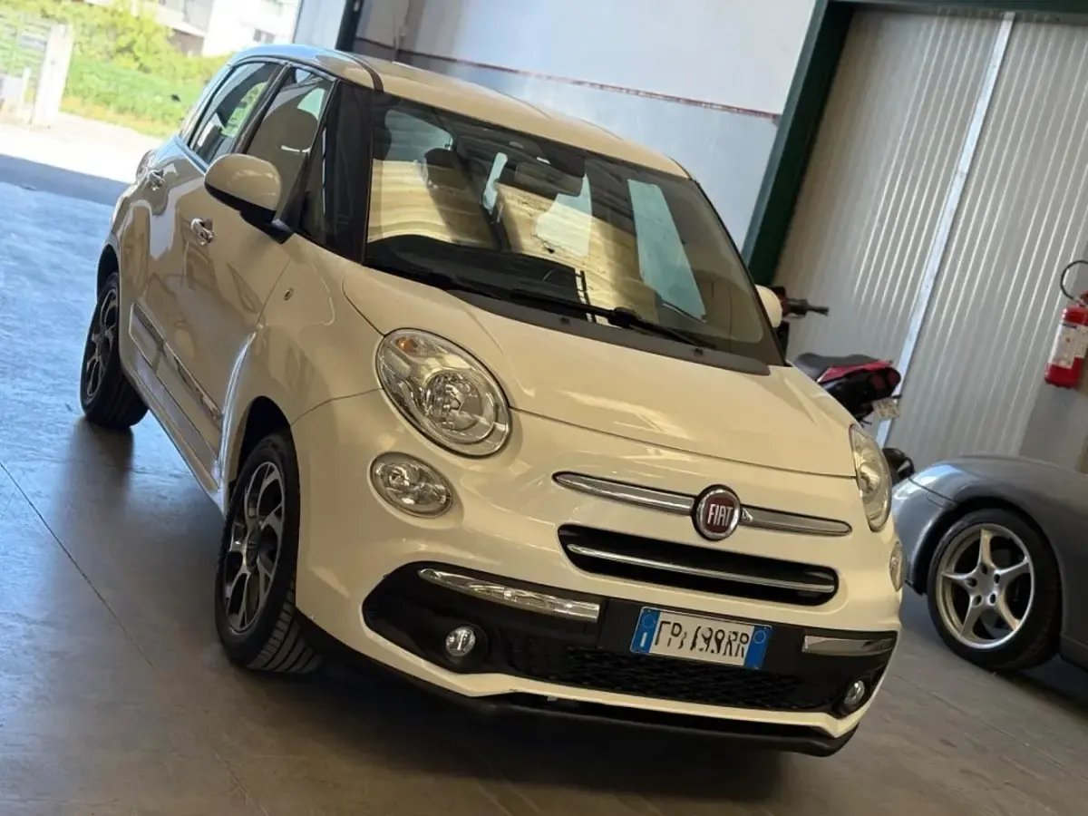Usata Fiat 500L Trekking 95 CV (69 kW) 2018 Bianco Monovolume