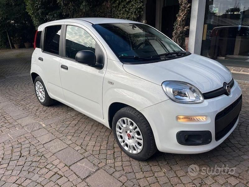 Usata Fiat Panda 69 CV (50 kW) 2017 Bianco Berlina