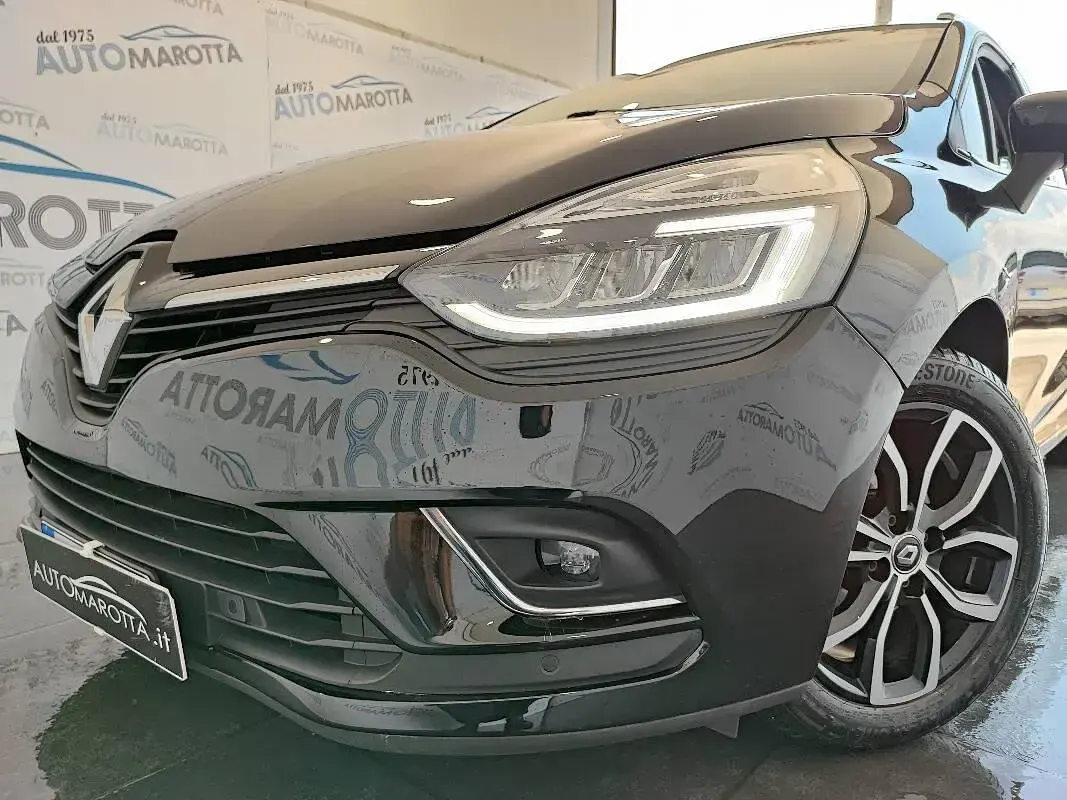 Usata Renault Clio Intens 90 CV (66 kW) 2018 Nero Station wagon