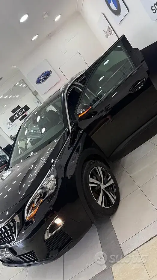 Usata Peugeot 3008 Allure 131 CV (96 kW) 2020 Nero SUV