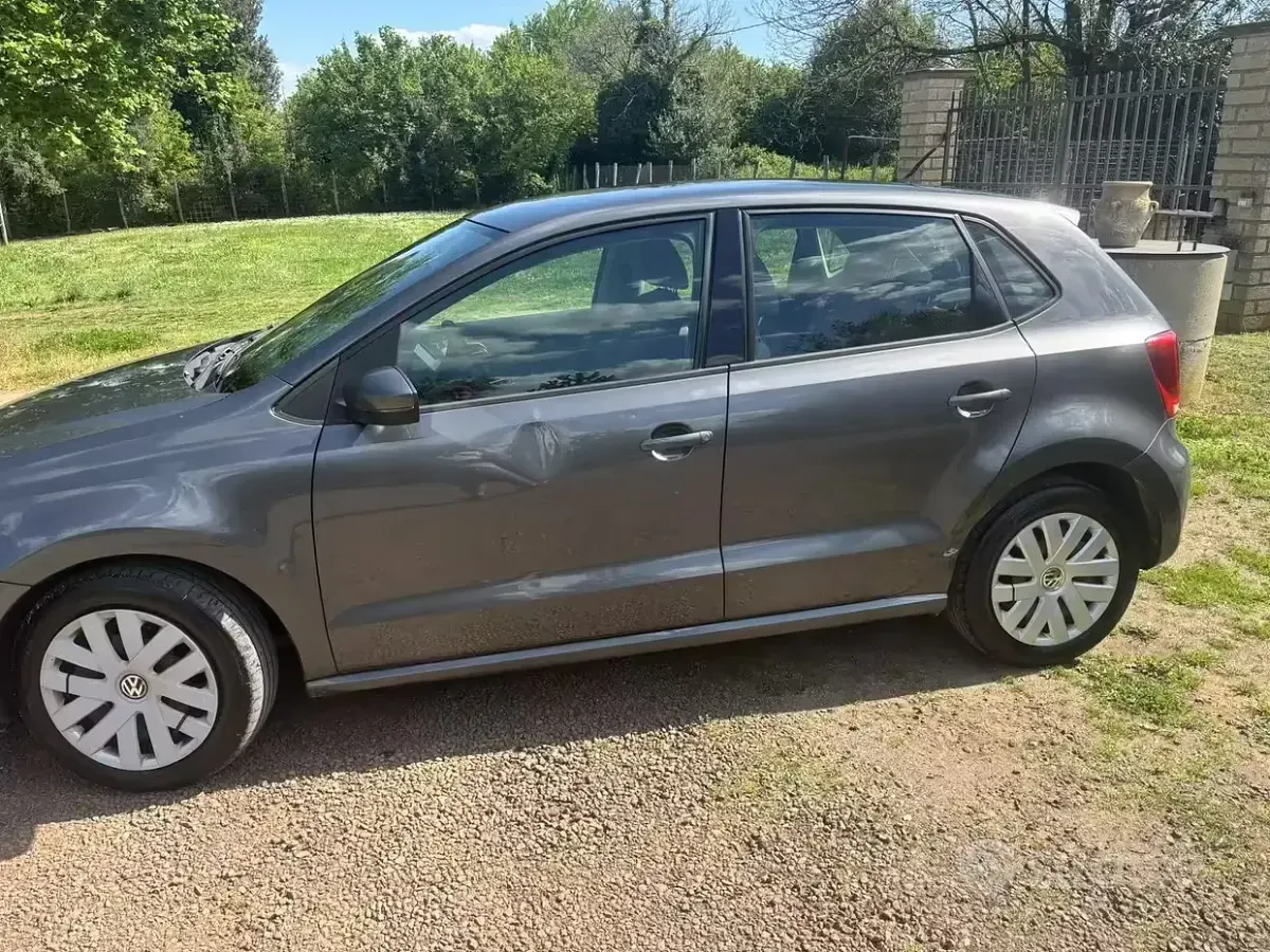 Usata VW Polo 75 CV (55 kW) 2009 Grigio Utilitaria