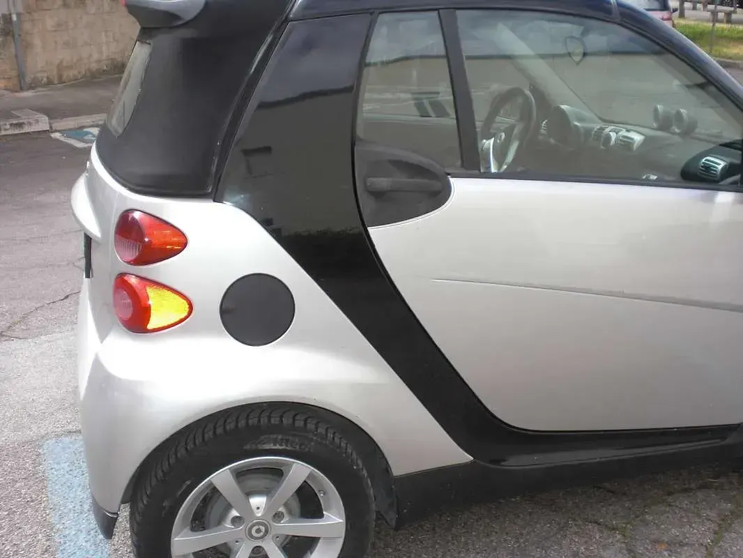 Usata Smart ForTwo Cabrio Passion 61 CV (44 kW) 2007 Argento Cabrio