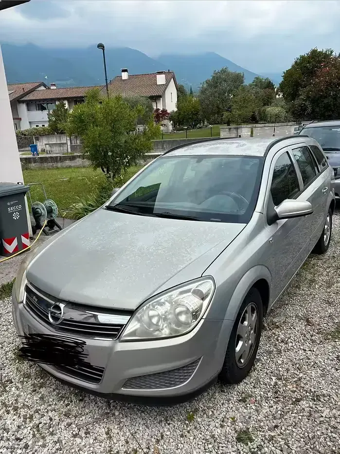 Usata Opel Astra 60 CV (44 kW) 2007 Station wagon