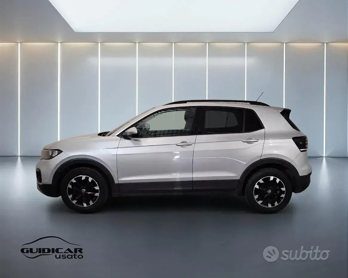 Usata VW T-Cross Style 95 CV (69 kW) 2023 Argento SUV