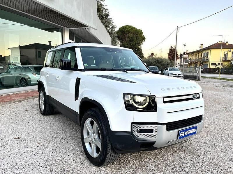 Usata Land Rover Defender SE 200 CV (147 kW) 2022 Bianco SUV