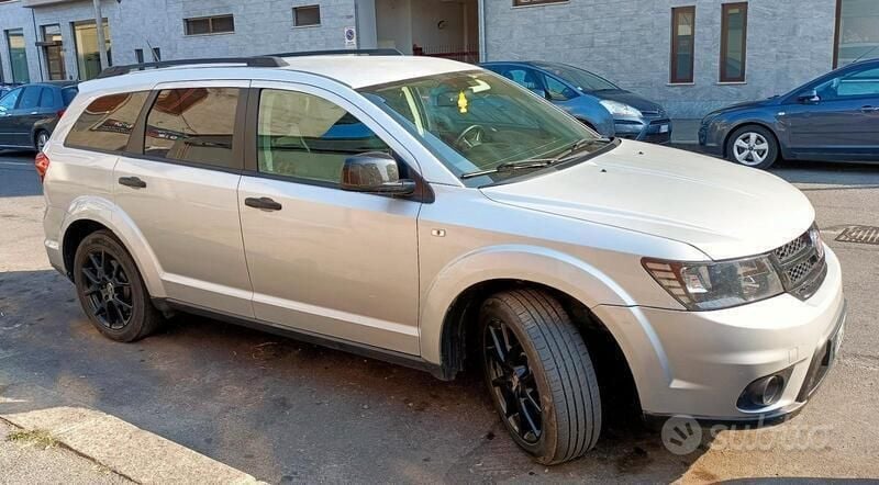 Usata 2014 Fiat Freemont SUV | 8900 € (Cara) - Immagine 1/4