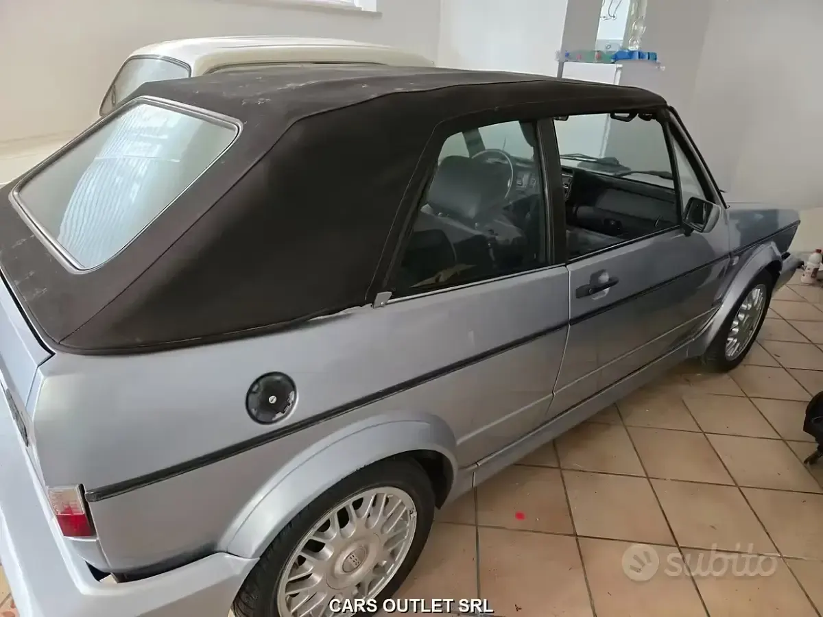 Begagnad VW Golf II Sport 73 HK (53 kW) 1990 Grå Halvkombi