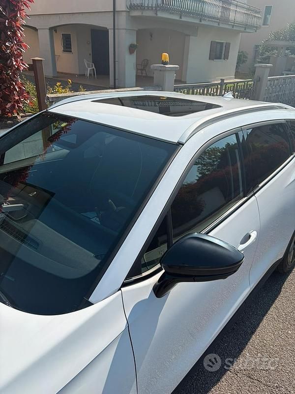 Usata Omoda 5 147 CV (108 kW) 2025 Bianco SUV