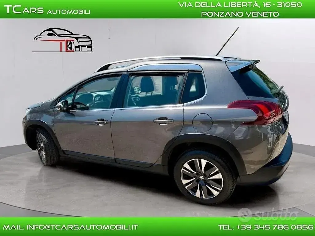 Usata Peugeot 2008 82 CV (60 kW) 2016 Grigio SUV