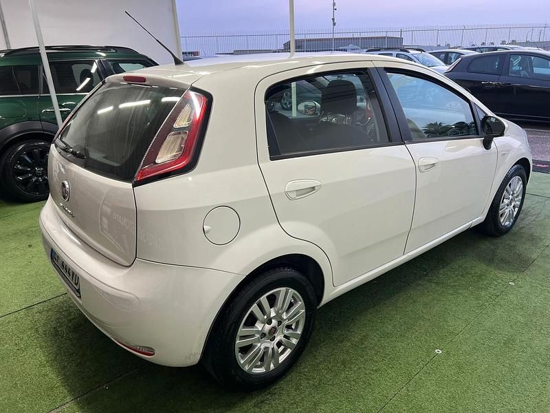 Usata Fiat Punto 85 CV (62 kW) 2013 Bianco Utilitaria