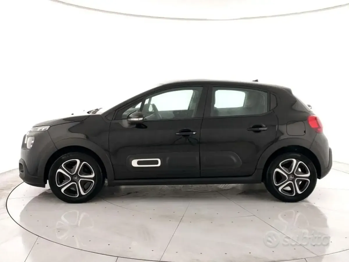 Usata Citroën C3 PureTech 83 CV (61 kW) 2024 Nero Monovolume