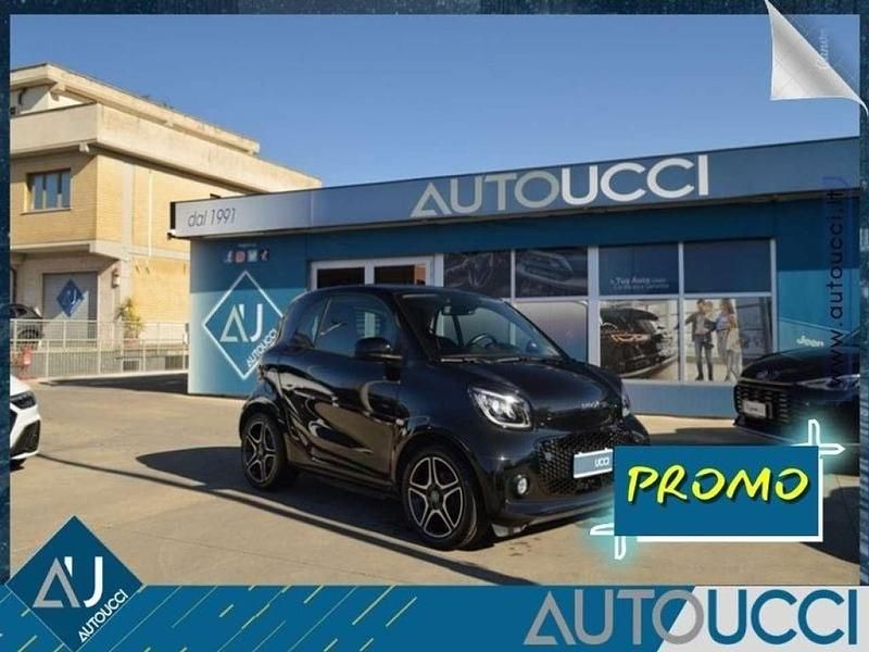 Usata Smart ForTwo Coupé Prime 41 kW (56 CV) 2023 Nero Utilitaria