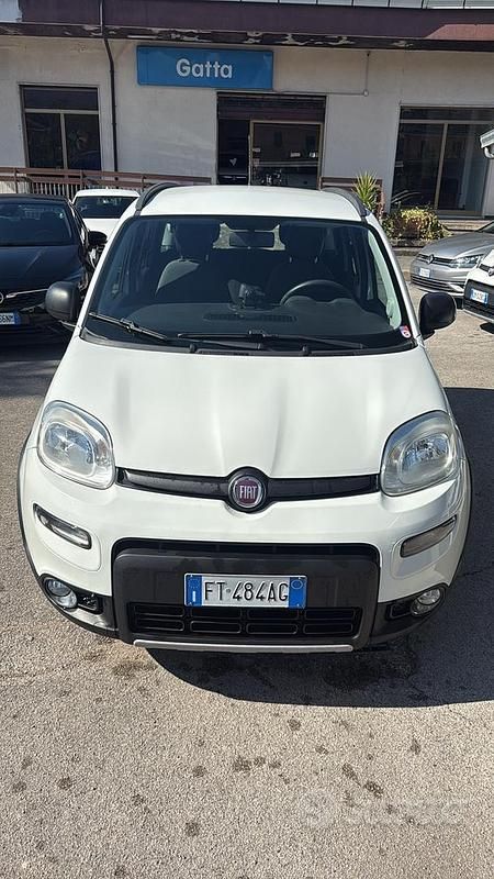 Usata 2018 Fiat Panda 4x4 S Due volumi | 11.500 € (Cara) - Immagine 1/4