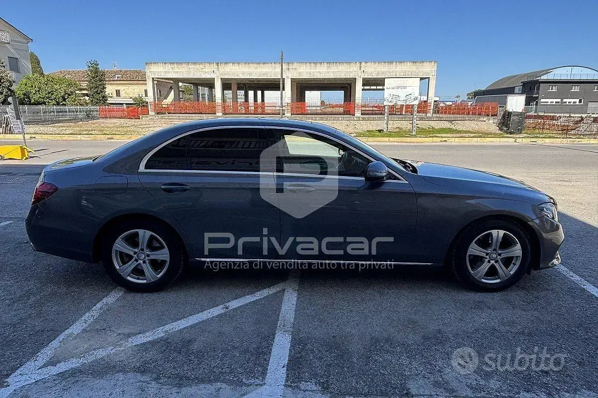 Gebraucht Mercedes E200 Exclusive 184 PS (135 kW) 2018 Grau Limousine