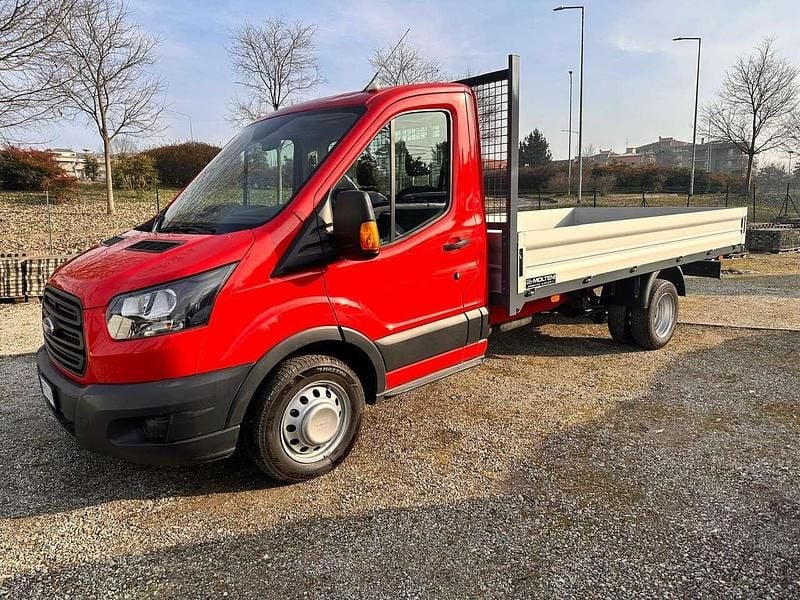 Usata Ford Transit 131 CV (96 kW) 2018 Rosso Furgone