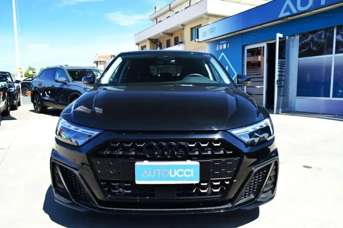 Usata Audi A1 116 CV (85 kW) 2025 Nero mythos SUV