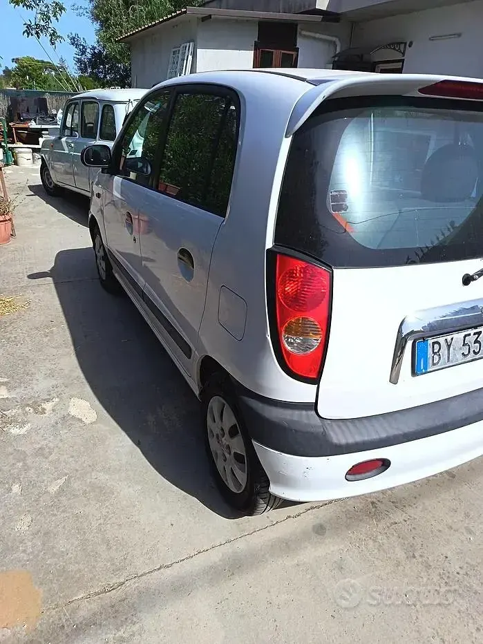 Usata Hyundai Atos GLS 55 CV (40 kW) 2002 Bianco Utilitaria