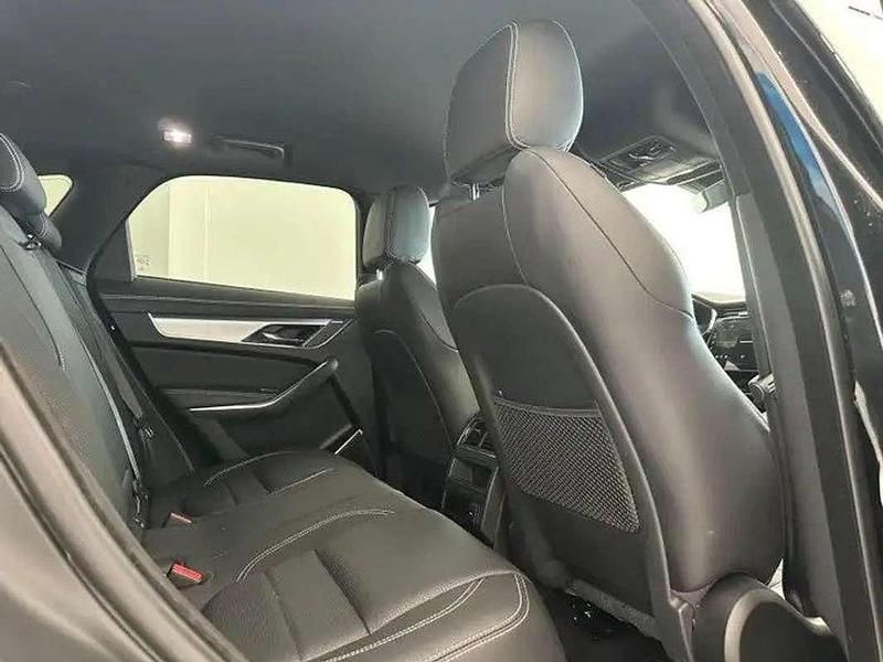 Begagnad Jaguar F-Pace R-Dynamic 204 HK (150 kW) 2021 Svart SUV