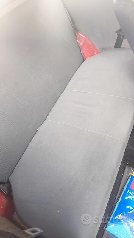 Usata Fiat 600 54 CV (39 kW) 2007 Rosso Utilitaria