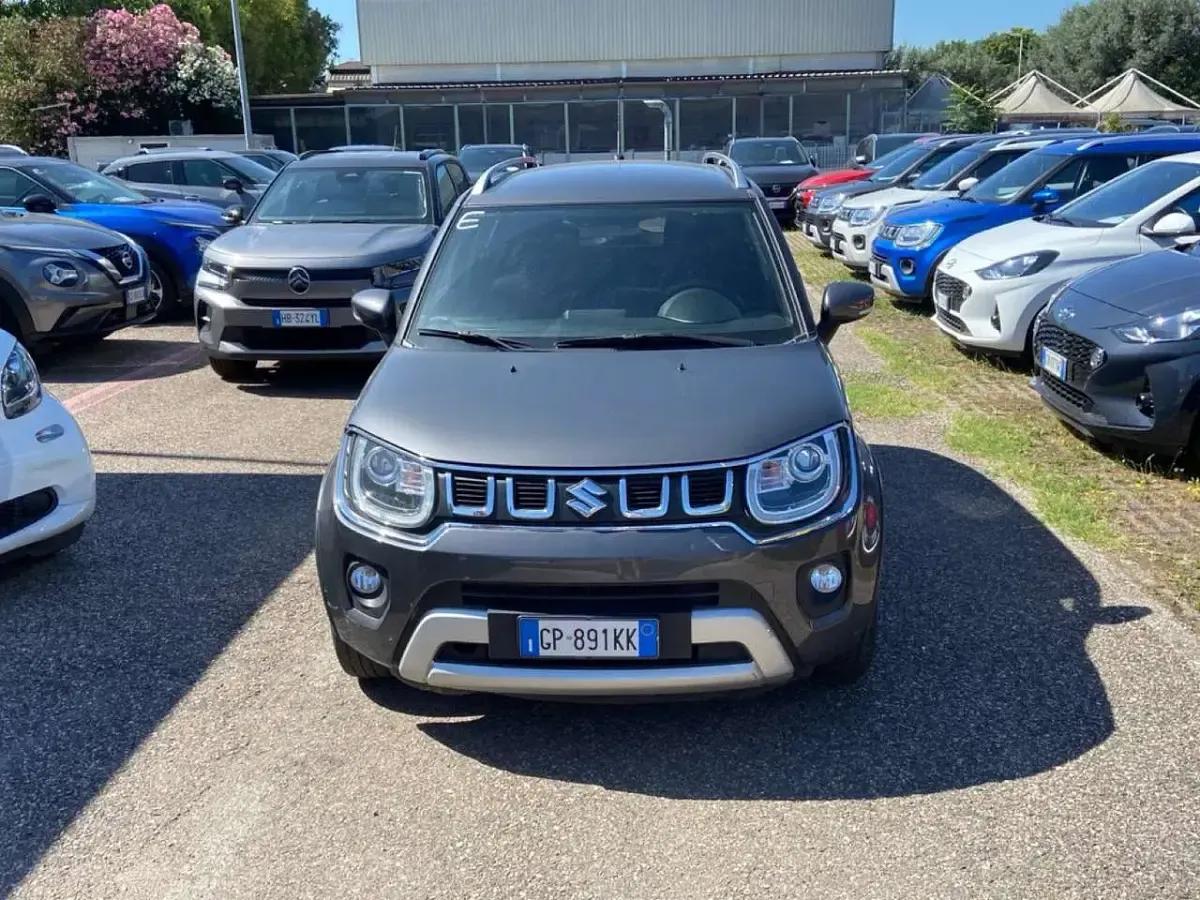 Usata Suzuki Ignis 83 CV (61 kW) 2023 Grigio SUV