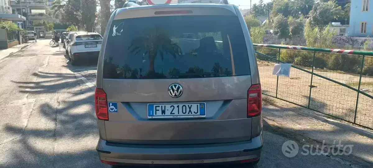 Usata VW Caddy Trendline 110 CV (80 kW) 2019 Monovolume