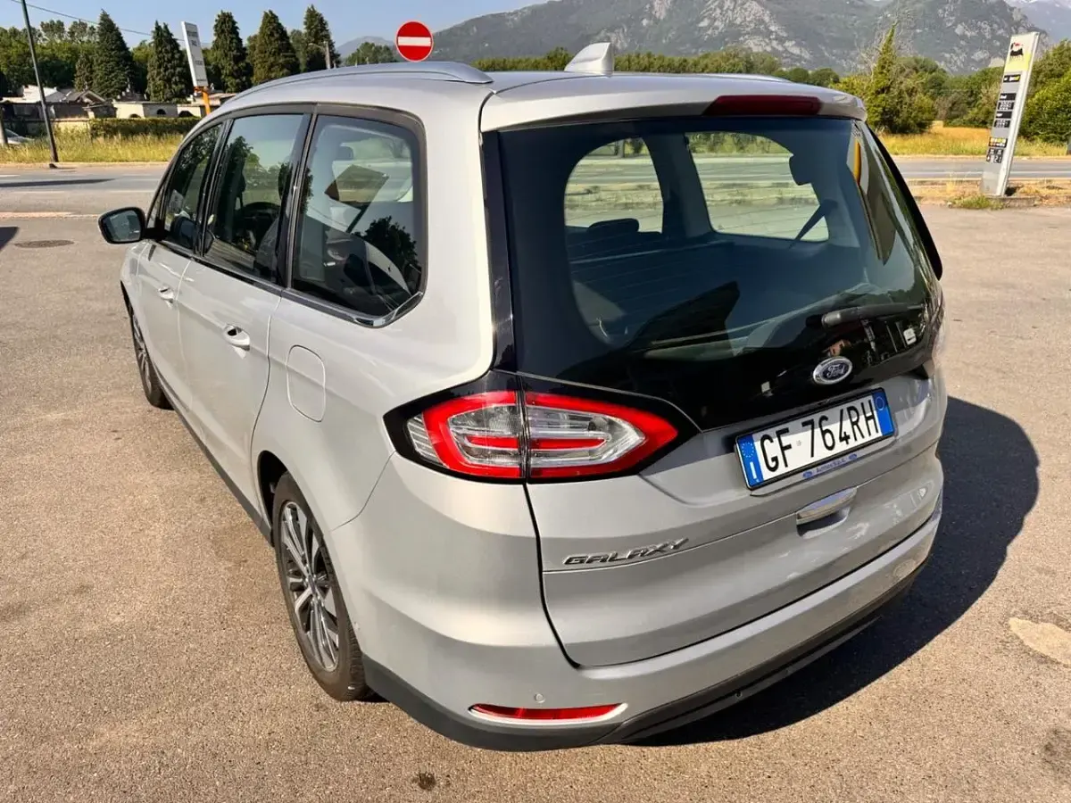 Usata Ford Galaxy Business Edition 150 CV (110 kW) 2021 Argento Monovolume