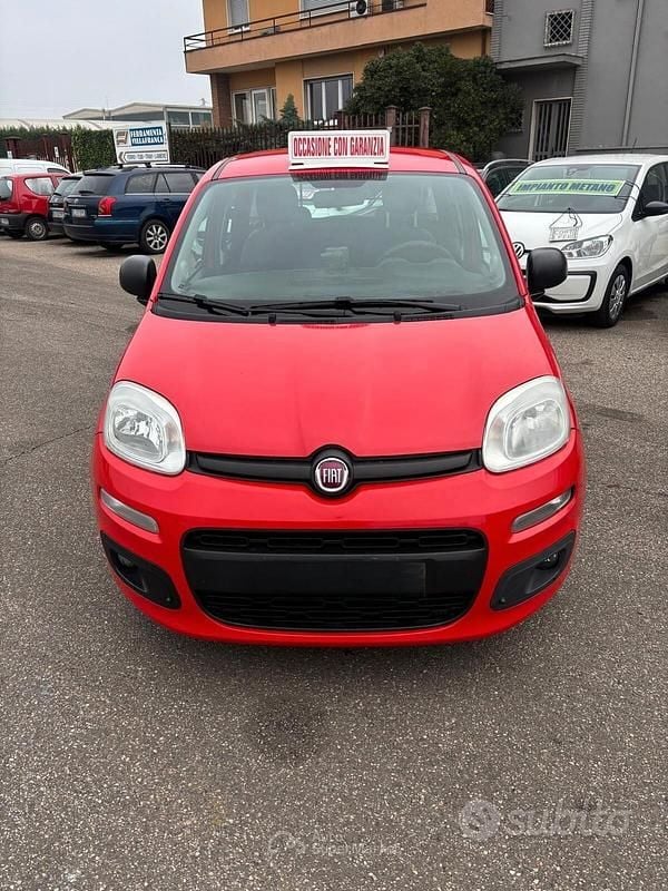 Usata Fiat Panda Easy 95 CV (69 kW) 2019 Rosso Utilitaria