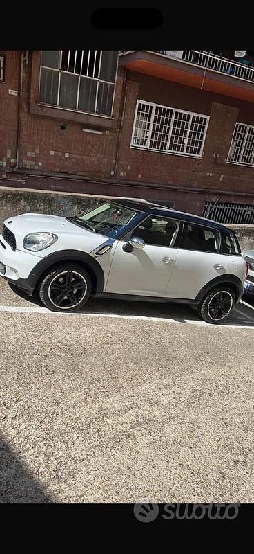 Käytetty Mini Cooper S Countryman 184 HP (135 kW) 2011 Valkoinen Katumaasturi