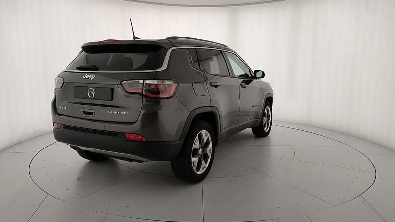 Usata Jeep Compass Limited 140 CV (102 kW) 2020 Grigio scuro met. SUV