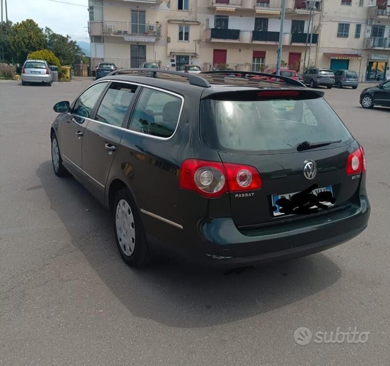 Usata VW Passat 150 CV (110 kW) 2006 Verde Station wagon
