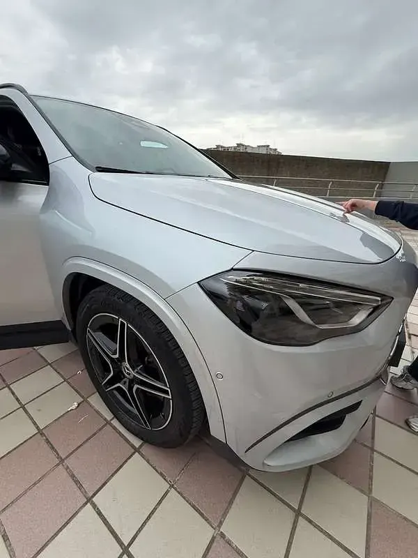 Usata Mercedes GLA200 Premium 150 CV (110 kW) 2023 SUV