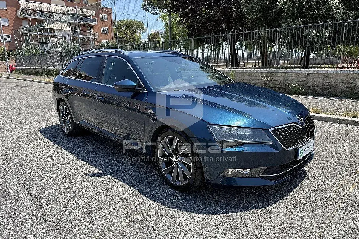 Usata Skoda Superb LAURIN & KLEMENT 190 CV (139 kW) 2018 Bluazzurro Station wagon