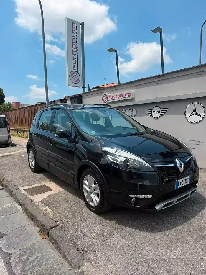 Usata Renault Scénic 110 CV (80 kW) 2015 Nero Monovolume