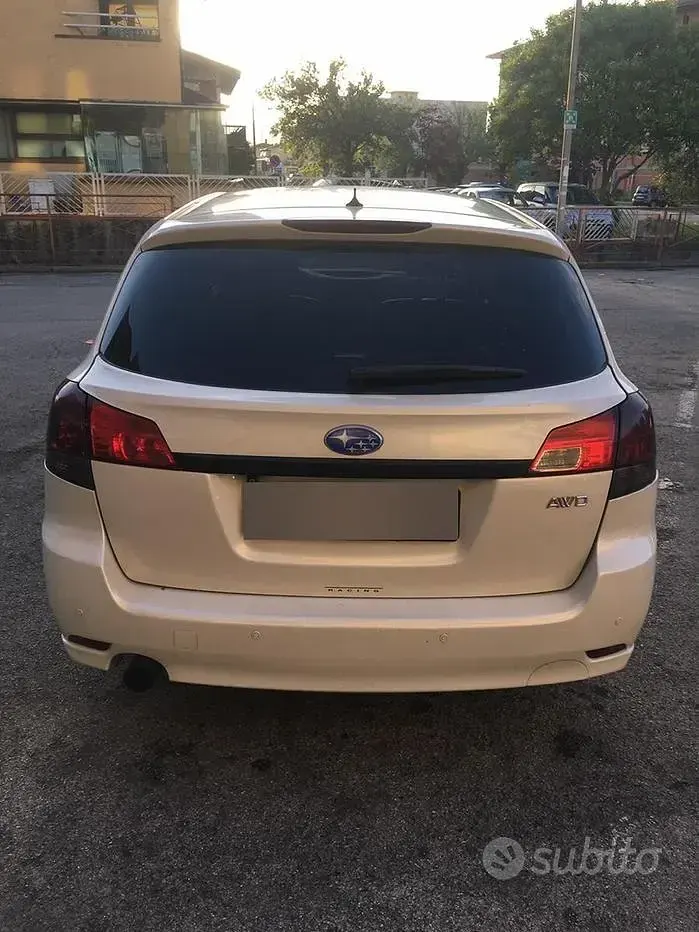 Usata Subaru Legacy 150 CV (110 kW) 2013 Station wagon