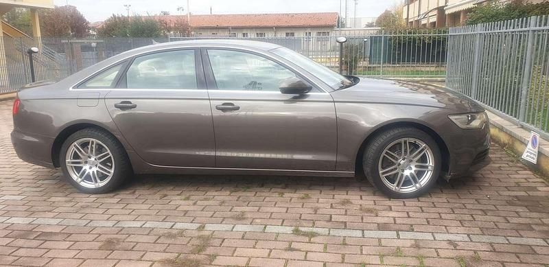 Bronzo Usata 2013 Audi A6 Ambiente Tre volumi | 12.500 € (Buon prezzo) - Immagine 1/4