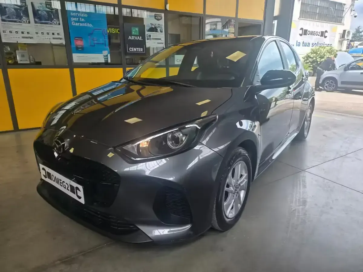 Usata Mazda 2 92 CV (67 kW) 2024 Grigio Utilitaria