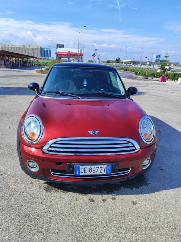 Rosso Usata 2007 Mini Cooper Due volumi | 4000 € (Buon prezzo) - Immagine 1/4