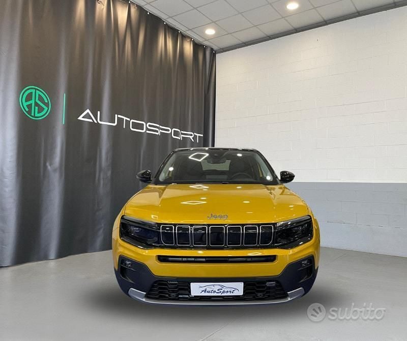 Usata Jeep Avenger Summit 101 CV (74 kW) 2024 Giallo SUV