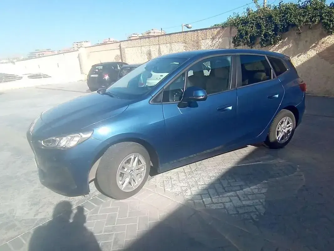 Usata BMW 220 Active Tourer 156 CV (114 kW) 2023 Blu/azzurro Monovolume