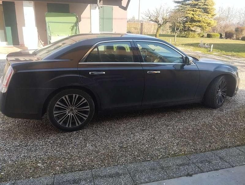 Usata Lancia Thema 239 CV (175 kW) 2011 Berlina