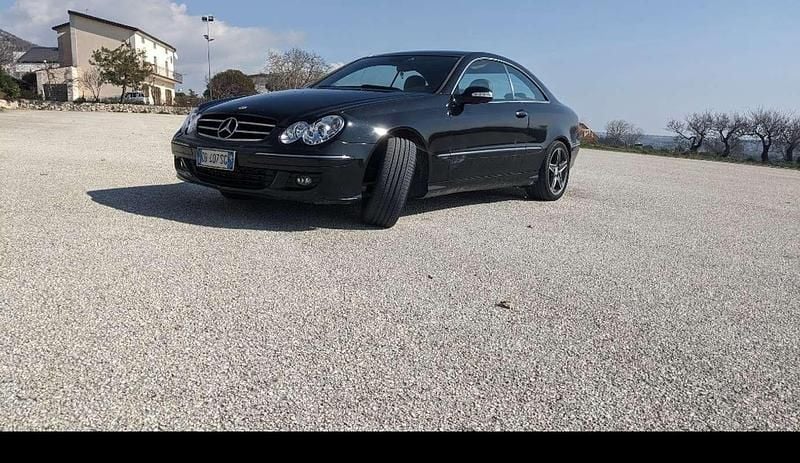 Usata Mercedes CLK220 Avantgarde 150 CV (110 kW) 2006 Coupé