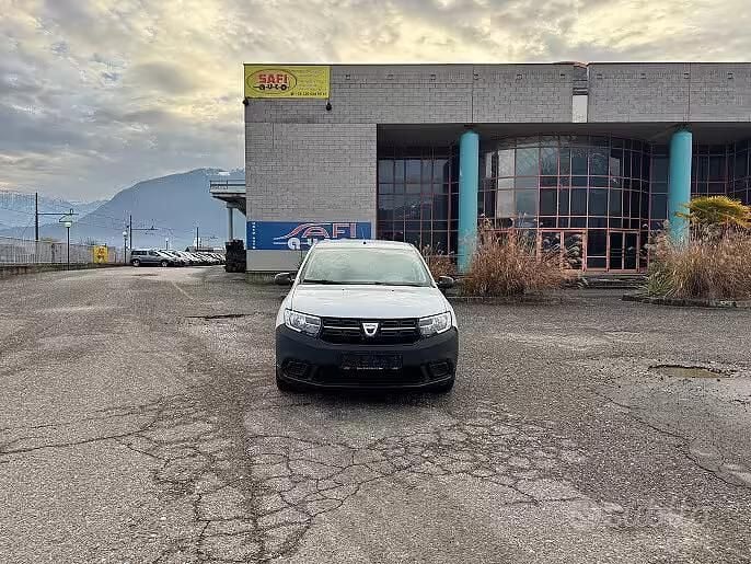 Usata Dacia Sandero Ambiance 90 CV (66 kW) 2017 Bianco Berlina