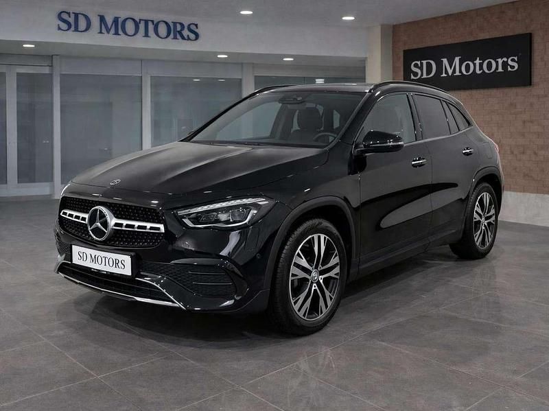 Usata Mercedes GLA200 150 CV (110 kW) 2024 Nero notte SUV