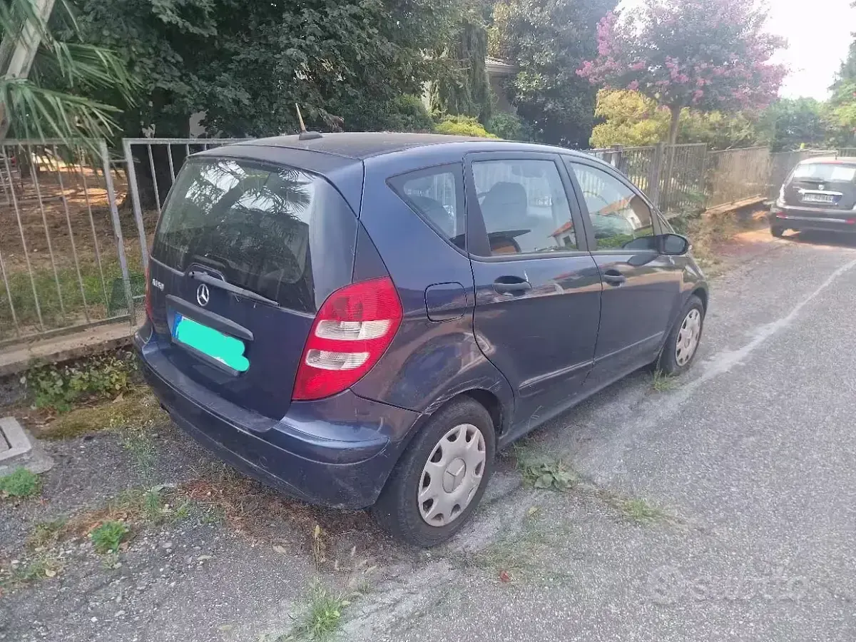 Usata Mercedes A150 95 CV (69 kW) 2005 Bluazzurro Berlina