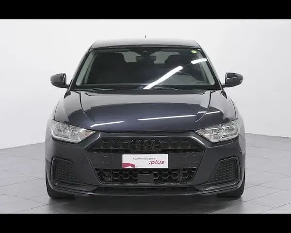 Usata Audi A1 Advanced Plus 95 CV (69 kW) 2020 Grigio manhattan metallizzato SUV