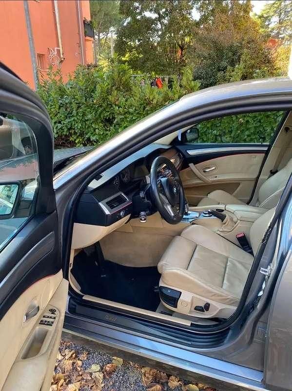 Usata BMW 525 197 CV (144 kW) 2008 Grigio Berlina