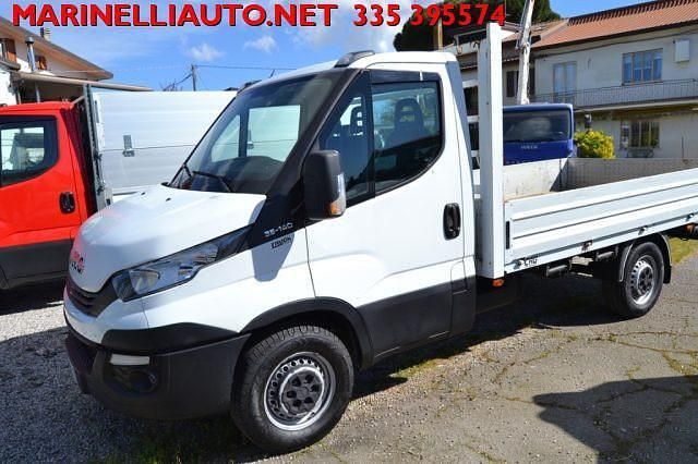 Usata Iveco Daily 136 CV (100 kW) 2017 Bianco
