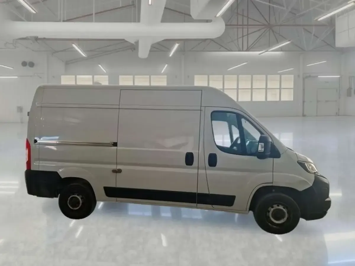 Usata Peugeot Boxer S 120 CV (88 kW) 2024 Bianco Furgone
